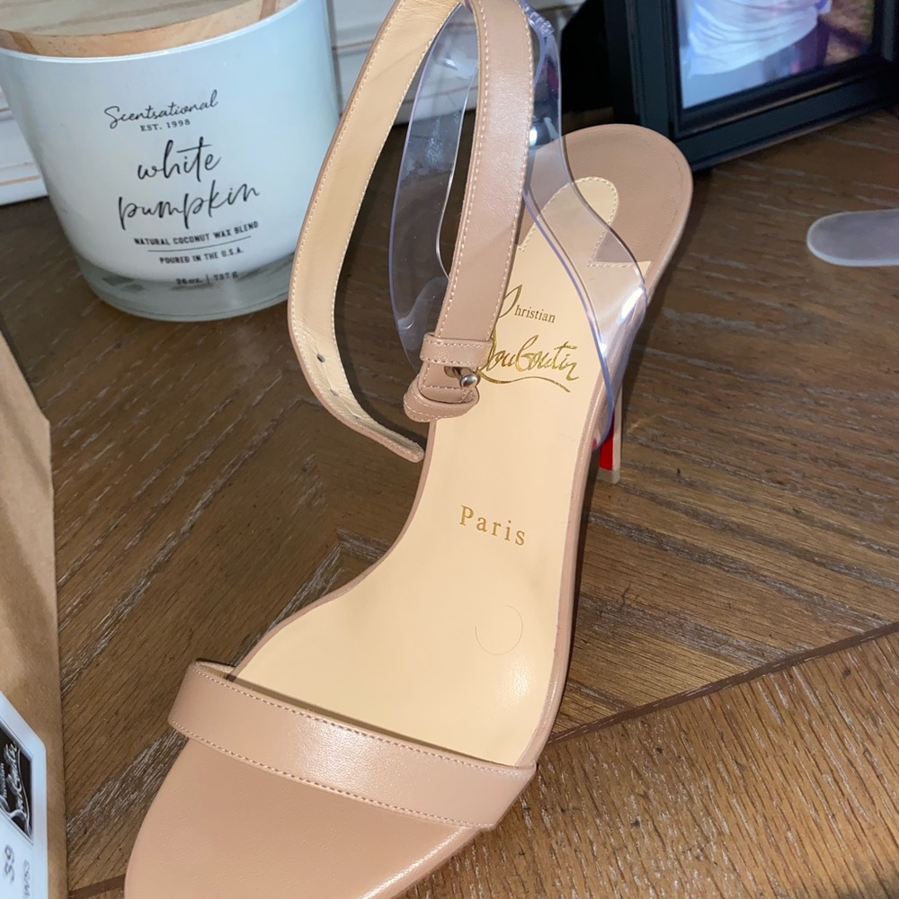 Never worn Christian Louboutin jonatina size 39